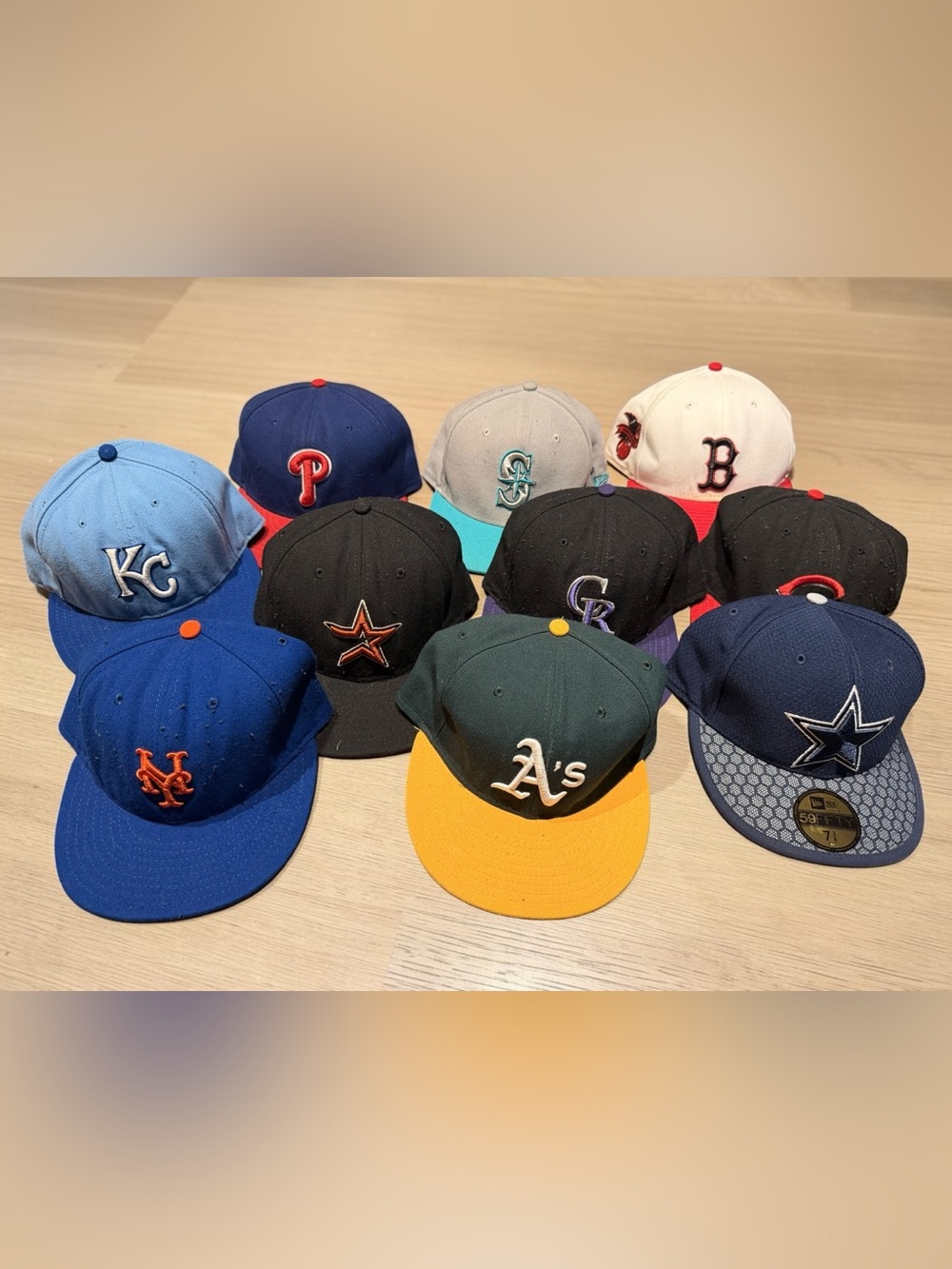 Bundle of 10 MLB NFL NBA hats/caps